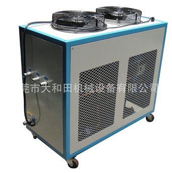 別看【小型冷水機(jī)】小,自然給你更多，滾輪模溫機(jī)，極冷極熱模溫機(jī)