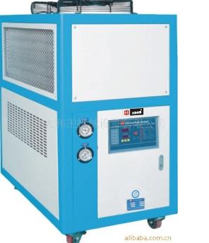 【工業(yè)冷油機】防止油溫變化對機械影響